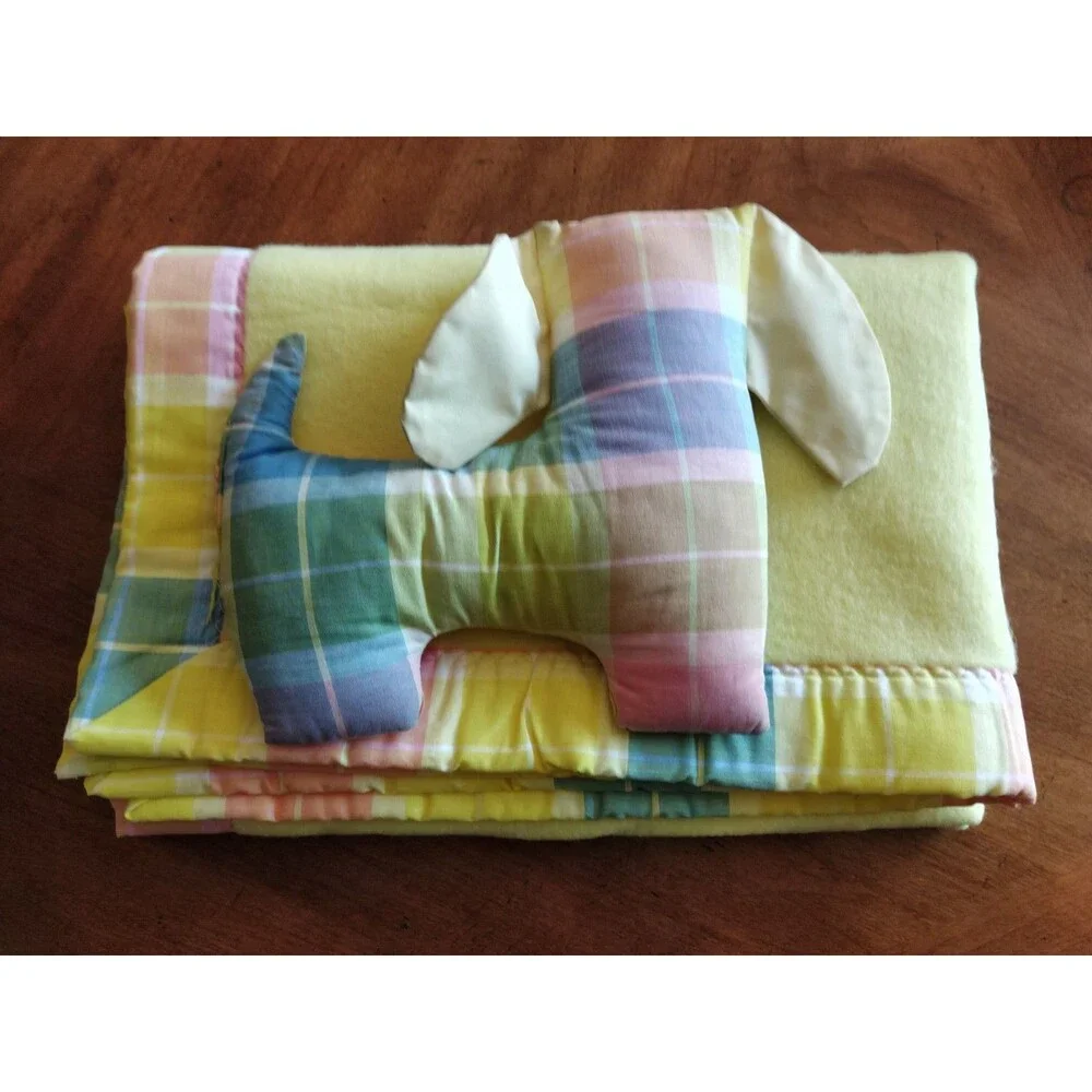 Quiltex Vintage Yellow Acrylic Baby Blanket Plaid Trim 36x49” (Bonus Dog Flawed)